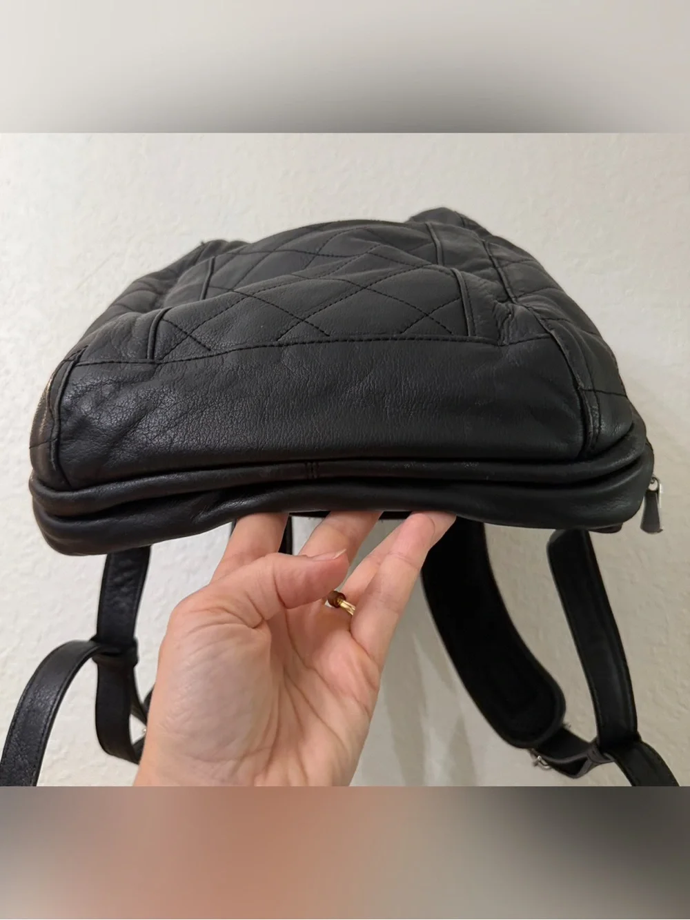 Links and Kings Quilt Leather Backpack Black